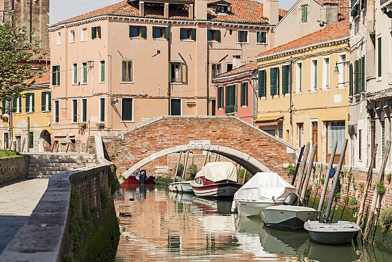 File:Ponte de la Piova (Venice).jpg