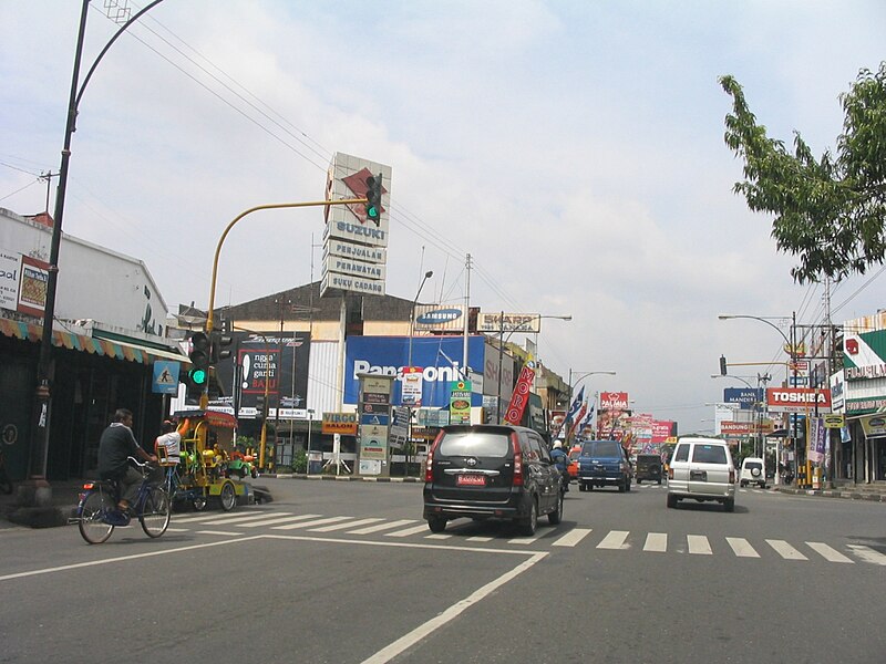 File:Purwokerto kota main street.jpg