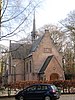 De Stulpkerk, Nederlands Hervormde Kerk in de vorm van een kruis gebouwd met korte dwarsarmen en een driezijdige sluiting