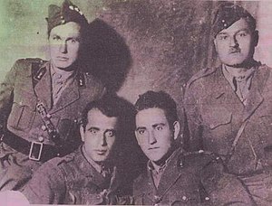 А. Росиос (третий слева) среди командиров ЭЛАС Западной Македонии. Второй слева Димитрис Зигурас Крайний справа - Илиас Рунис