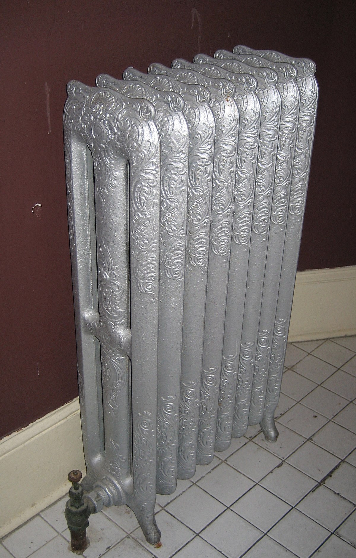 Es eficiente usar la misma caldera de gas de radiador y agua caliente?