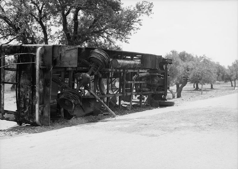 File:Remains of a burnt Jewish passenger bus, Result of terrorist acts.jpg