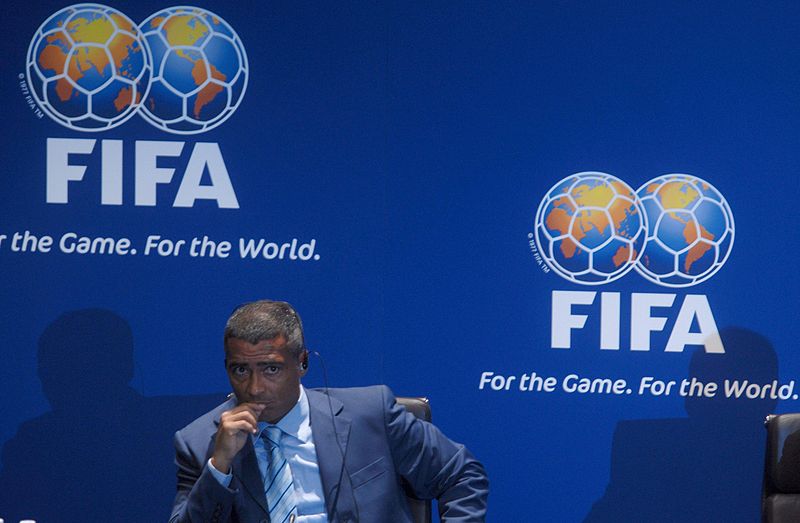 File:Romário at announcement of Brazil as 2014 FIFA World Cup host 2007-10-30.jpg