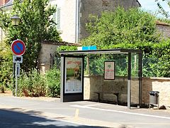 L'arrêt de bus à Ruffec en 2016.