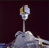SATCOM Ku-2 -satelliitin laukaisu Atlantiksen rahtiruumasta
