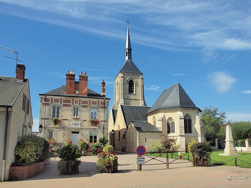 File:Saint-Martin-d'Abbat-FR-45-ensemble mairie & église-1.jpg