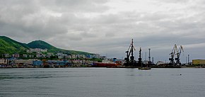 Zeehaven en stad Kholmsk, oblast Sachalin.jpg