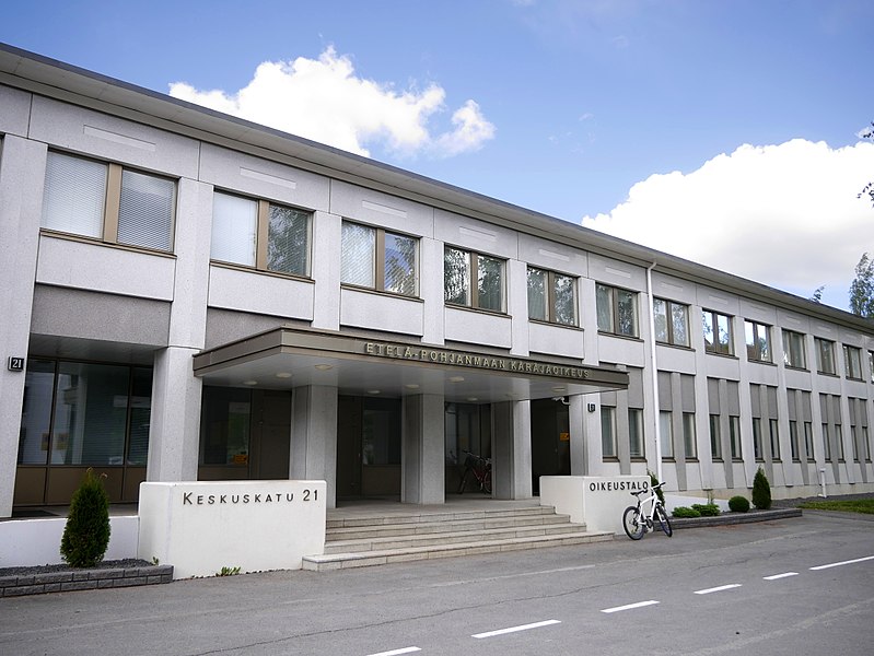 File:Seinäjoki courthouse 20180604.jpg