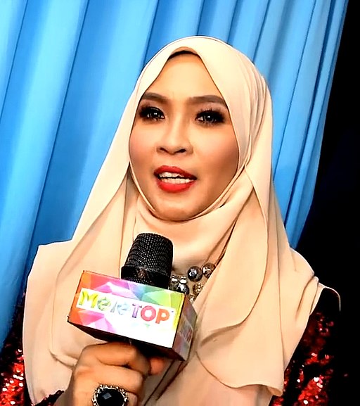 Siti Nordiana interviewed by MeleTOP