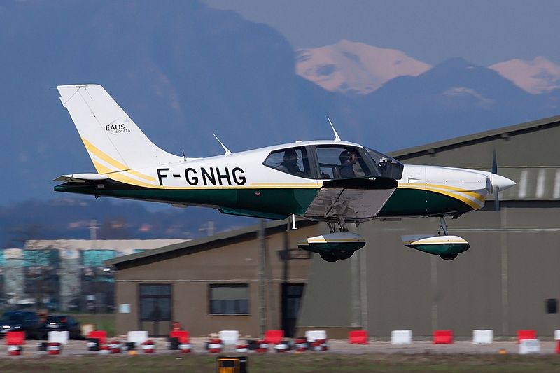 File:Socata TB-200 Tobago XL, Private JP7580265.jpg