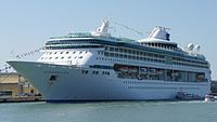 Splendor of the Seas 2011 (cortado) .jpg