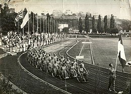 Squadra italiana alla cerimonia di apertura delle Paralimpiadi di Roma 1960.jpg