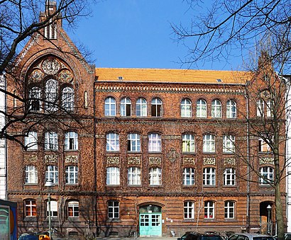 So kommt man zu Heinrich-Von-Stephan-Gemeinschaftsschule mit den Öffentlichen - Mehr zum Ort Hier