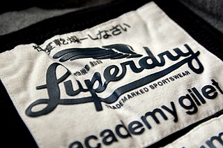 Fortune Salaire Mensuel de Superdry Combien gagne t il d argent ? 10 000,00 euros mensuels