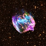 Supernova Remnant W49B en rayons X, radio et infrarouge.jpg