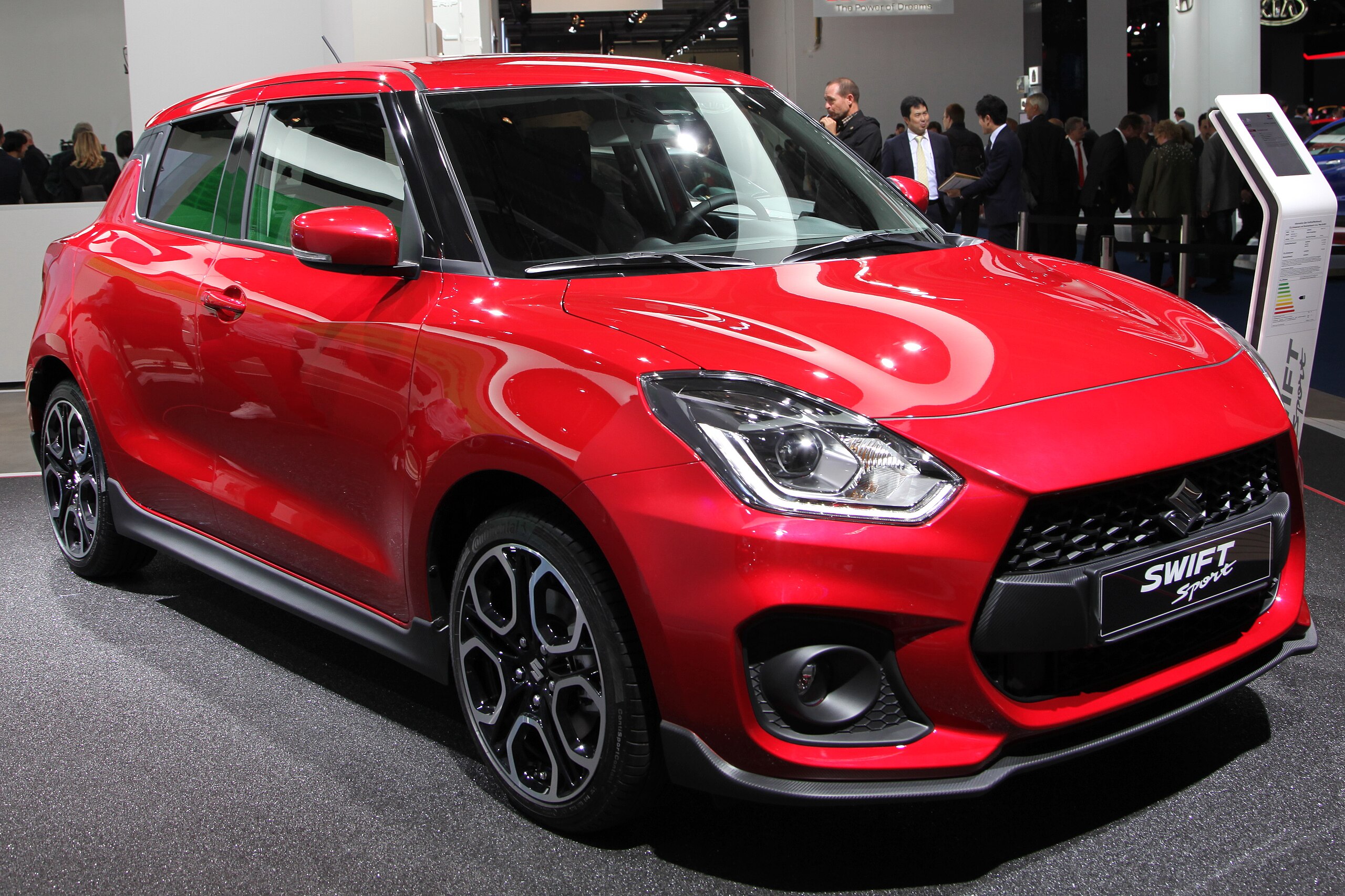 https://upload.wikimedia.org/wikipedia/commons/thumb/b/b1/Suzuki_Swift_Sport_2017.jpg/2560px-Suzuki_Swift_Sport_2017.jpg