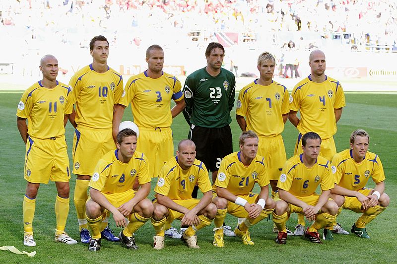 Archivo:Swedish national football team 2006.jpg