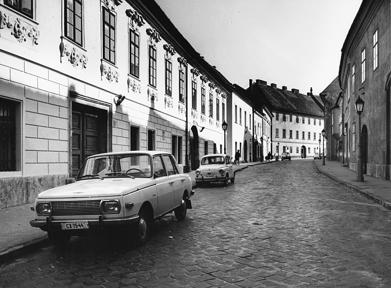 File:Táncsics Mihály utca a Bécsi kapu tér felől nézve. Fortepan 53044.jpg