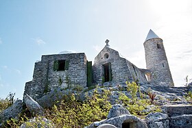 Veduta dell'eremo in cima al monte Alvernia.