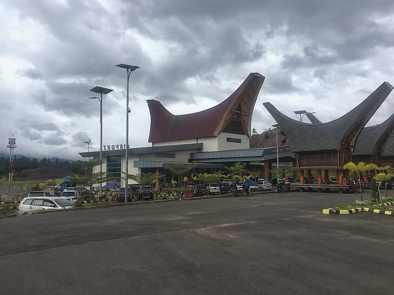 File:Toraja Airport, South Sulawesi, Indonesia.jpg