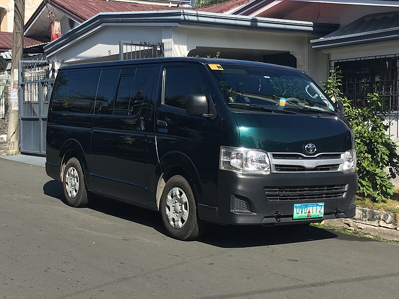 File:Toyota Hiace 2.5 Commuter 2013.jpg