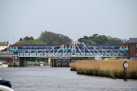 Passage af et tog på broen i 2008