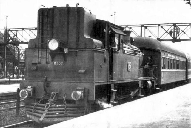 A train in Greater Buenos Aires, c. 1960