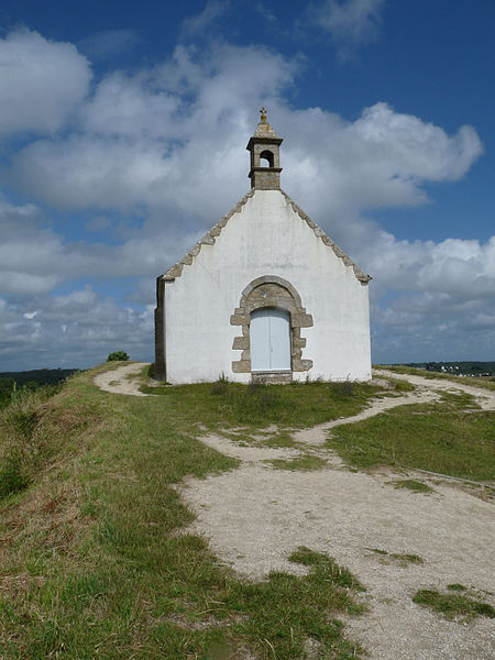 File:Tumulus Saint-Michel (4).jpg