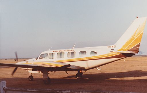 VH-WGI Piper PA-31-350 Chieftain (16115415493)