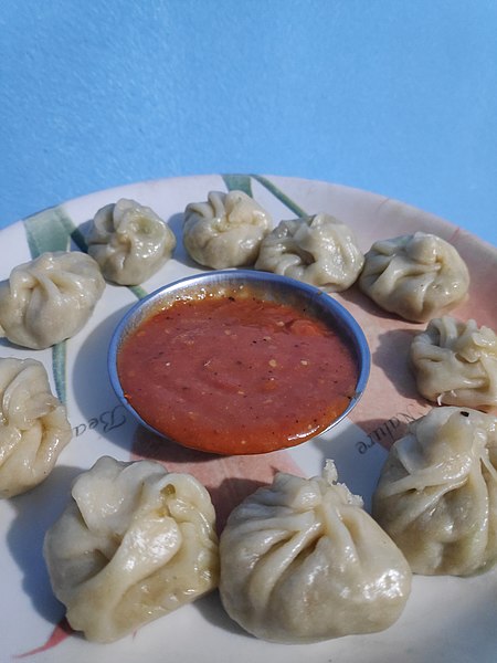 File:Veg Momo 1.jpg