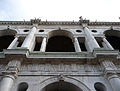Paladijo bazilikos arkų forma tapo vėliau plačiai architektūroje naudoto „Paladijo lango“ prototipu