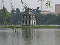 am Hoan Kiem See in Hanoi