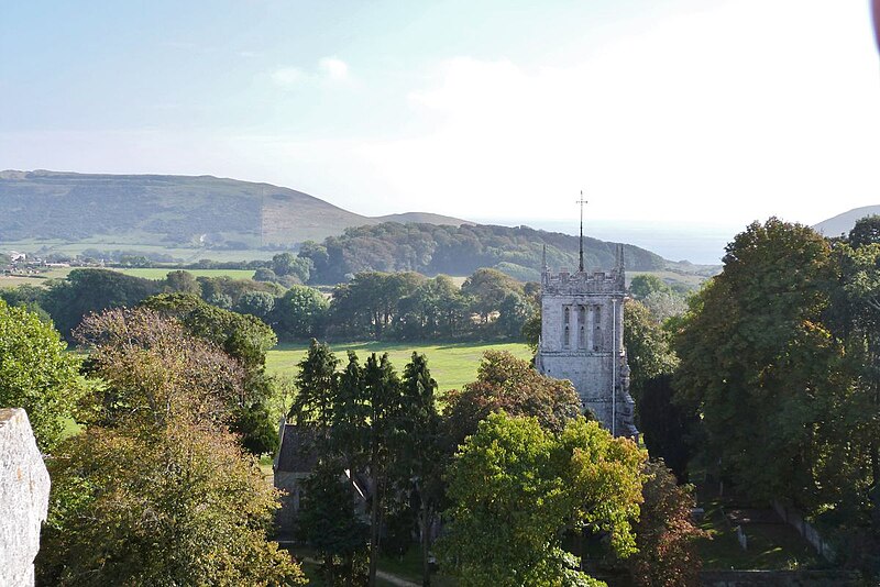 File:View South from the top of Lulworth castle - geograph.org.uk - 4195930.jpg