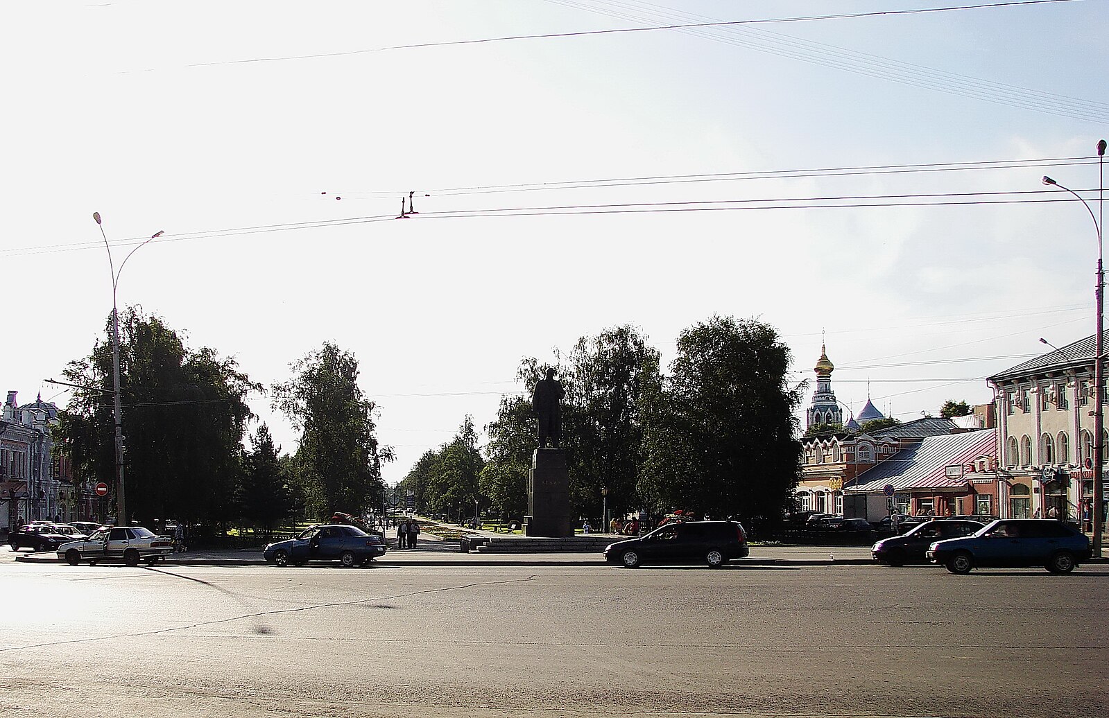 Фото площади чайковского в вологде