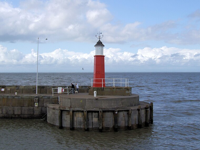 Watchet Harbour Lighthouse