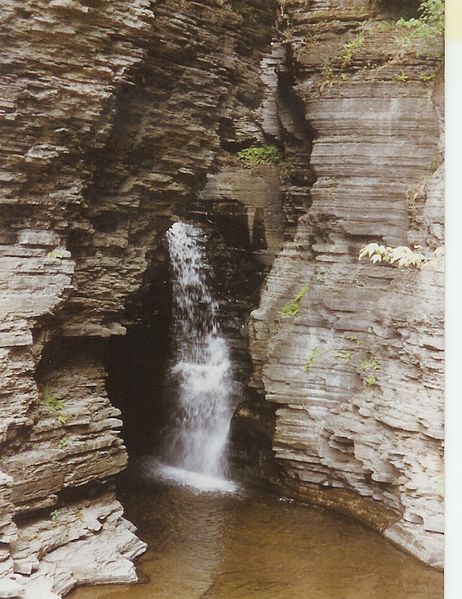 File:Watkins Glen Park - panoramio (3).jpg