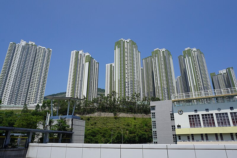 File:West of On Tat Estate.jpg