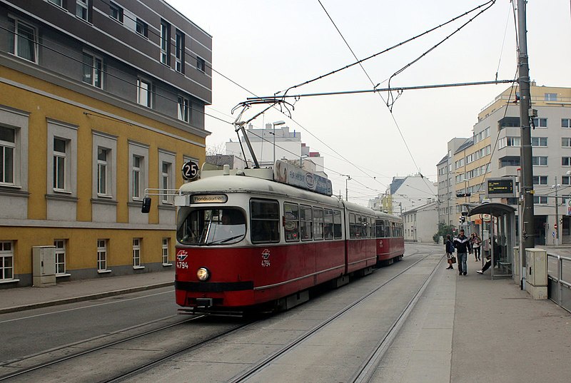 File:Wien-wiener-linien-sl-25-1052494.jpg