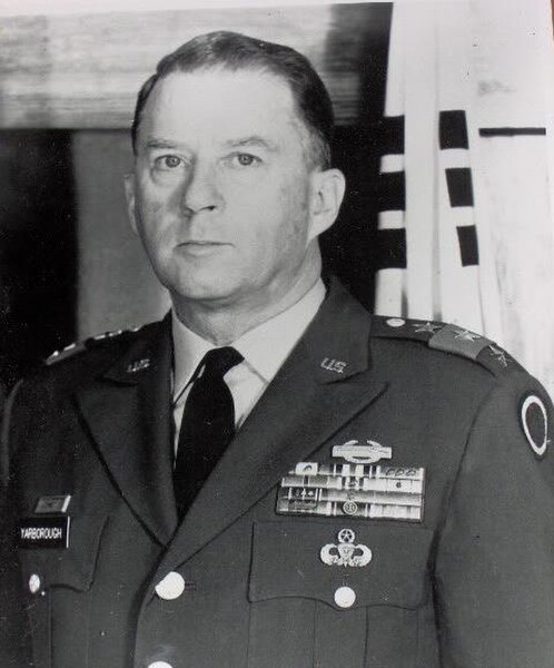 US General William P. Yarborough was the head of a counterinsurgency team sent to Colombia in 1962 by the US Special Warfare Center. Yarborough was on