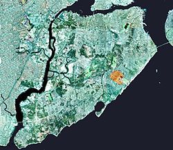 New Dorp's location on Staten Island is marked in orange.