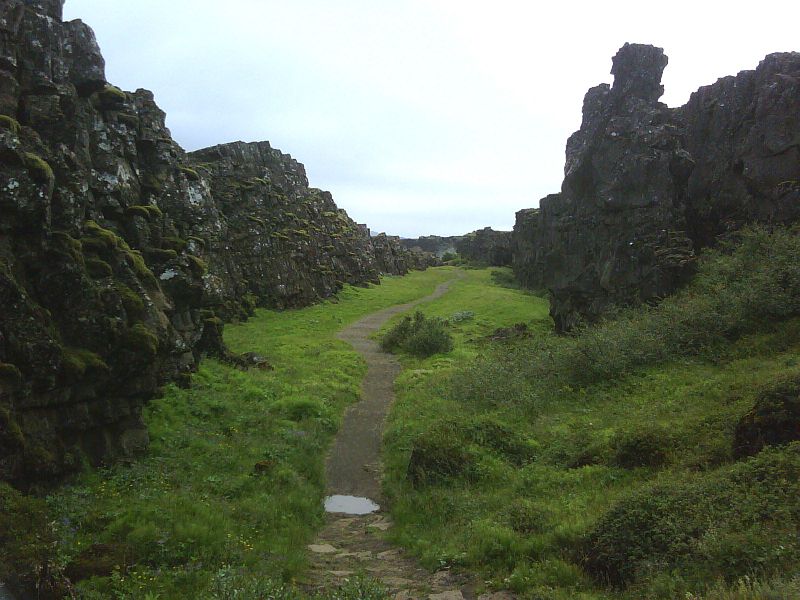 File:Þingvellir - panoramio (9).jpg