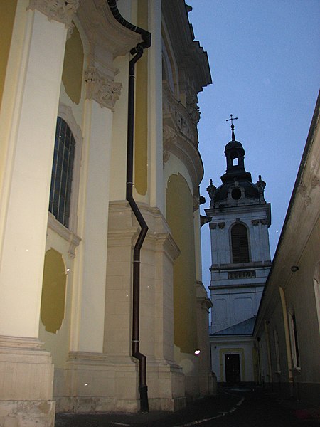 File:Дзвіниця архикатедрального Собору Святого великомученика Юрія УГКЦ - panoramio.jpg