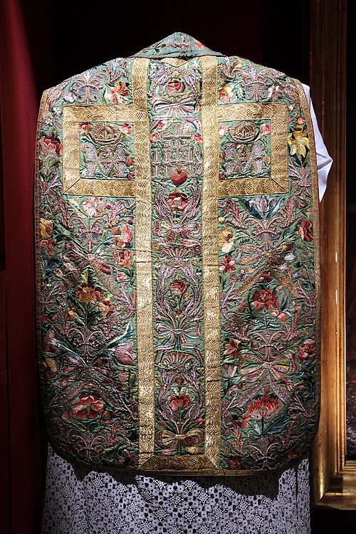 17th century embroidered chasuble, part of the collections of the Château de Vaux-le-Vicomte.