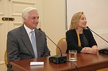 Canessa with Chilean First Lady Cecilia Morel, 2010 100 primeros dias de la Primera Dama (4711936410).jpg