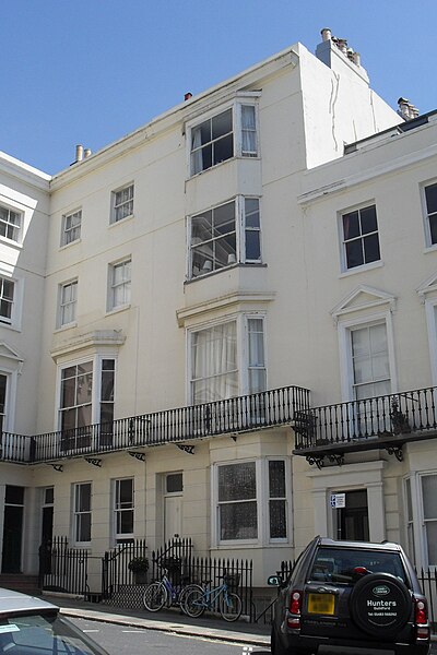 File:11–12 Belgrave Place, Brighton (IoE Code 479466).JPG