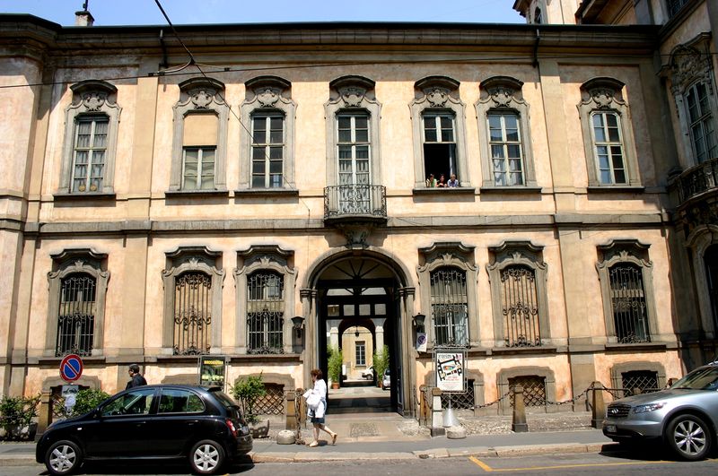 File:1821 - Milano - Palazzo Litta - Foto Giovanni Dall'Orto - 18-May-2007.jpg