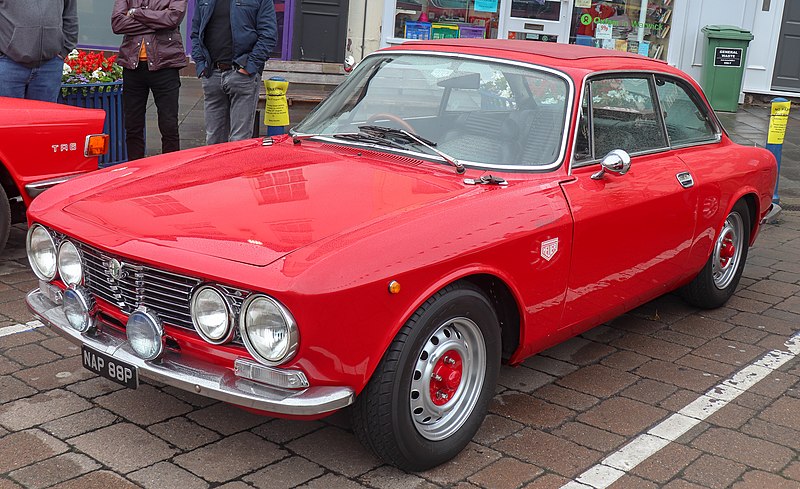 File:1976 Alfa Romeo GT 1600 Junior Front.jpg