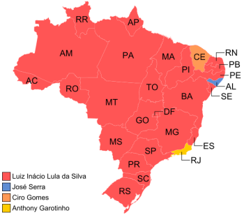 Estados e territórios onde cada candidato venceu, segundo a legenda.