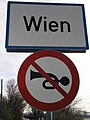 Straßenschild in Wien