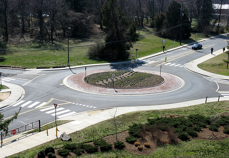 File:2008 03 12 - UMD - Roundabout viewed from Art Soc Bldg 4b.JPG